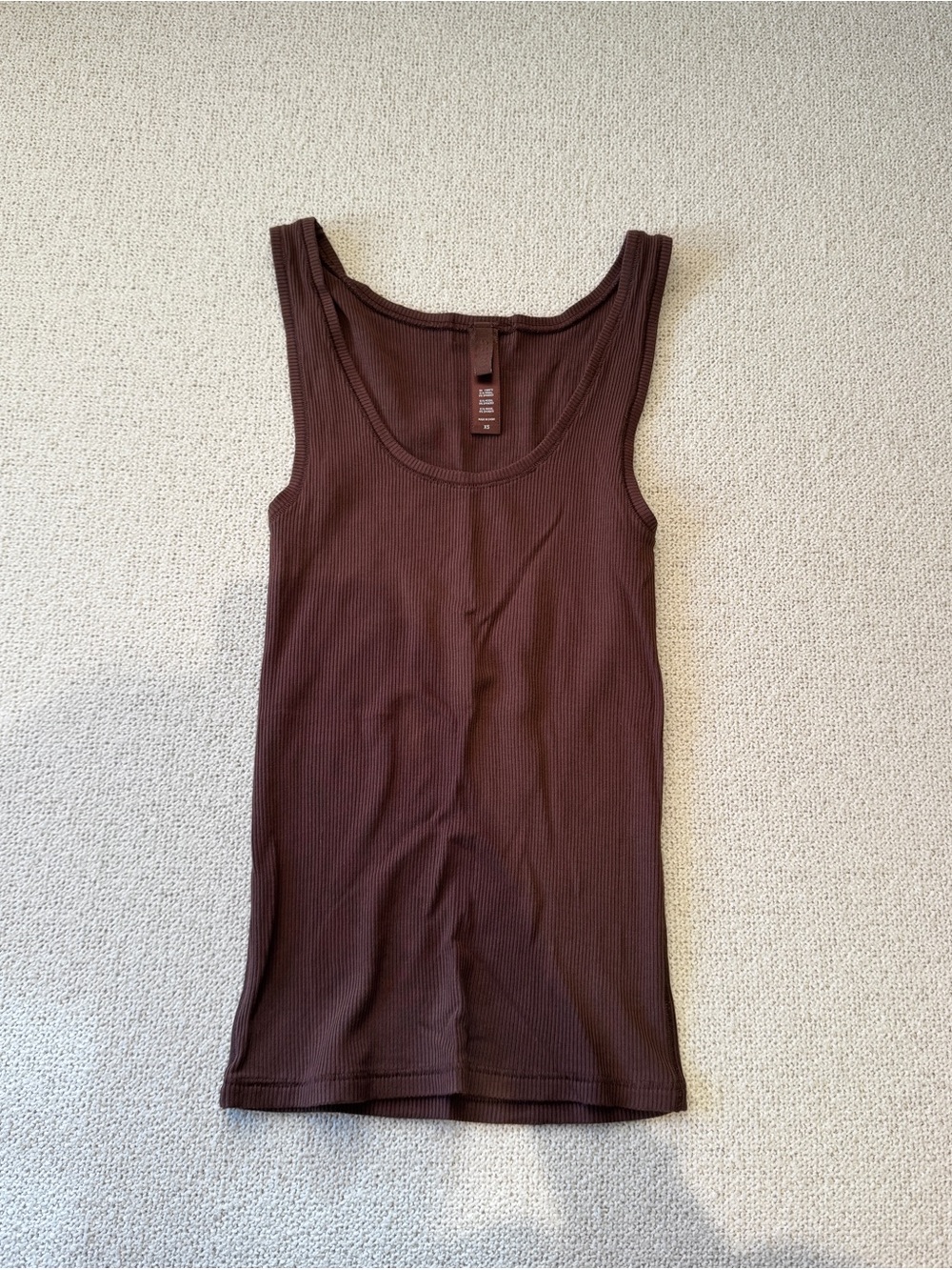 SKIMS Ribbed Scoop Tank Top - Chocolate Brown